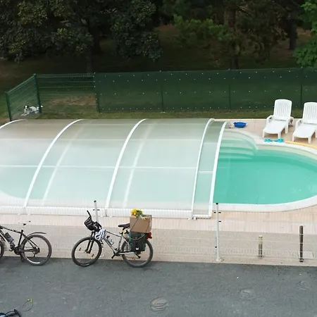 Logis De Lange Les Ecureuils Apartmán *